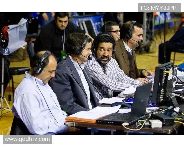 足球白磊:从绿茵场到解说席的传奇之路与心路历程 足球白磊:从绿茵场到解说席的传奇之路与心路历程